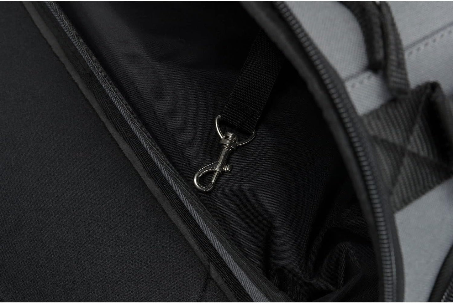 Travel bag dog carrier for KLM & Air France, dimensions 46x28x24cm