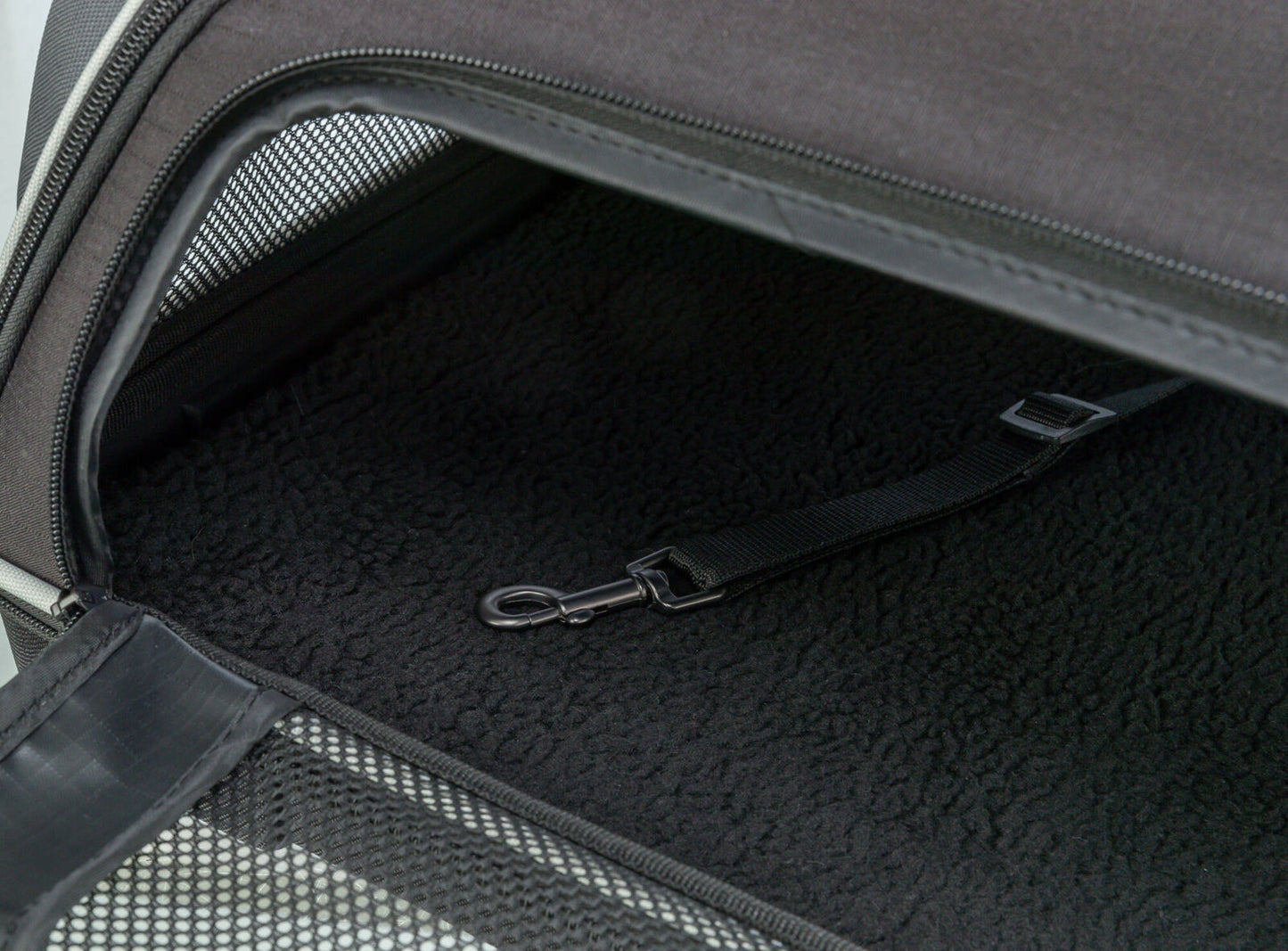 Finnair Pet carrier size 55x40x23 airline approved in-cabin