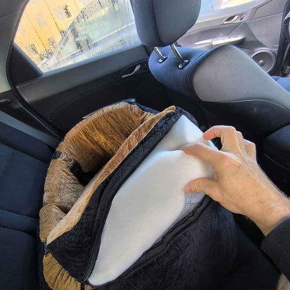 Premium Car booster seat for Large Dog or 2 Small Dogs up to 25kg with orthopedic pillow