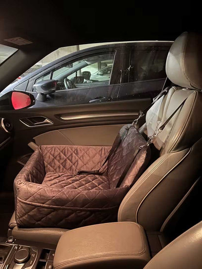 DoggoRide Dog booster seat 45x45x35 cm for one or two small dogs, puppies up to 9 kg like Chihuahua, Pomeranian, Yorkshire, Maltese