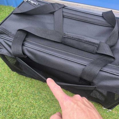 KLM pet carrier for the cabin, dimensions 46 x 28 x 24 cm, approved travel carrier size for small dogs and cats.