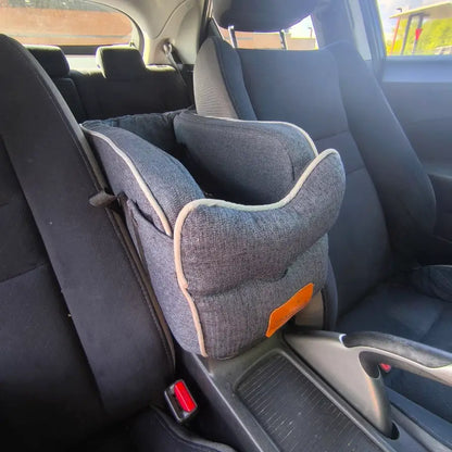 Car seat dog center console 48x25x21, up to 6 kg