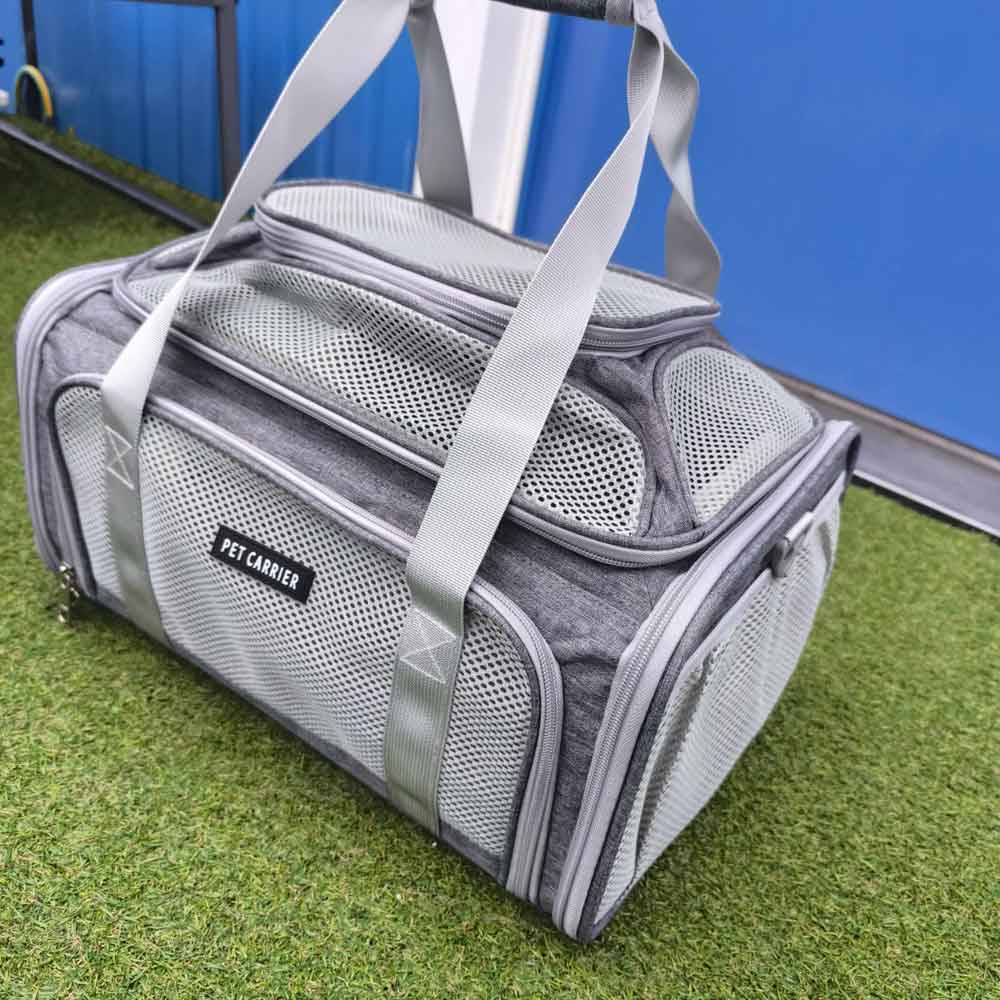 Top-expandable Transavia pet carrier in-cabin 40x30x24cm airline approved for small dogs and medium cats