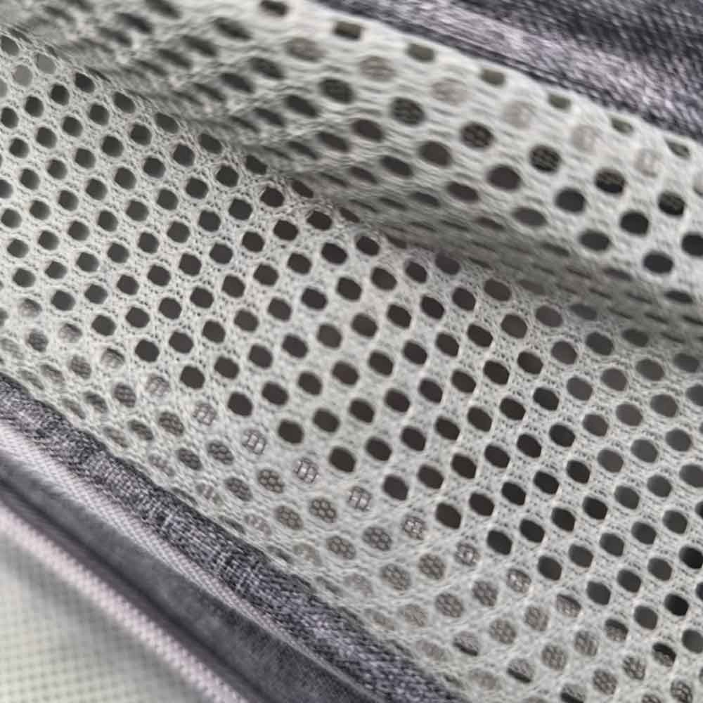 Top-expandable Transavia pet carrier in-cabin 40x30x24cm airline approved for small dogs and medium cats