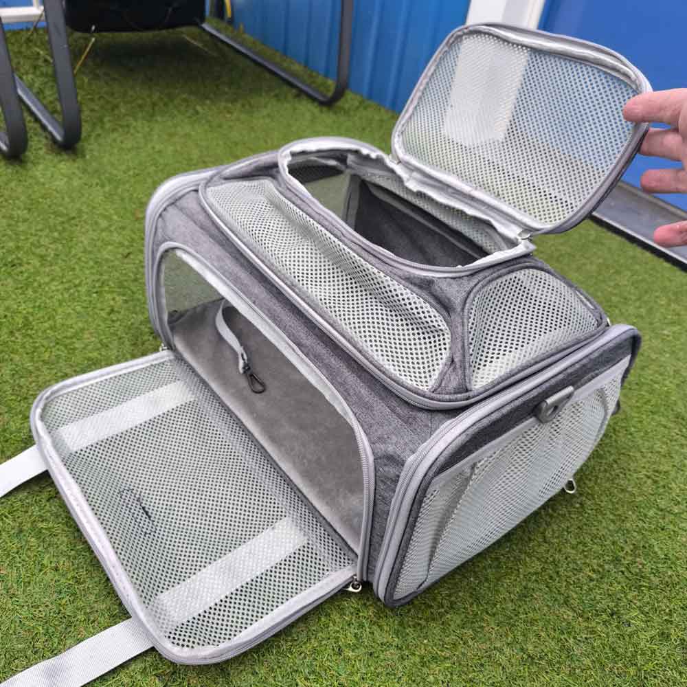 Top-expandable Transavia pet carrier in-cabin 40x30x24cm airline approved for small dogs and medium cats